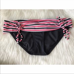 NWOT Maurices swim bikini bottom, sz. Small A122